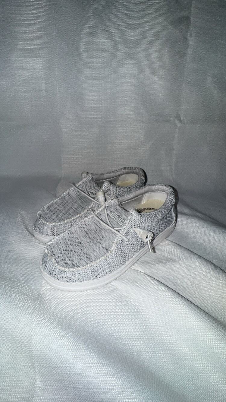 HEYDUDE Wally Youth White Remix Slip-On Shoes Kids Size 1 EU 33 Buckle